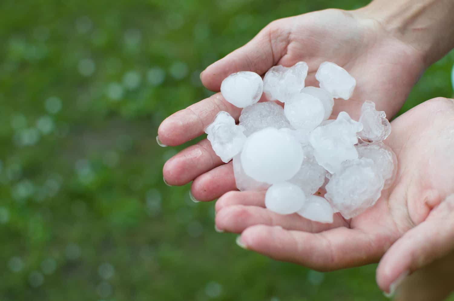 what size hail will damage a roof hands