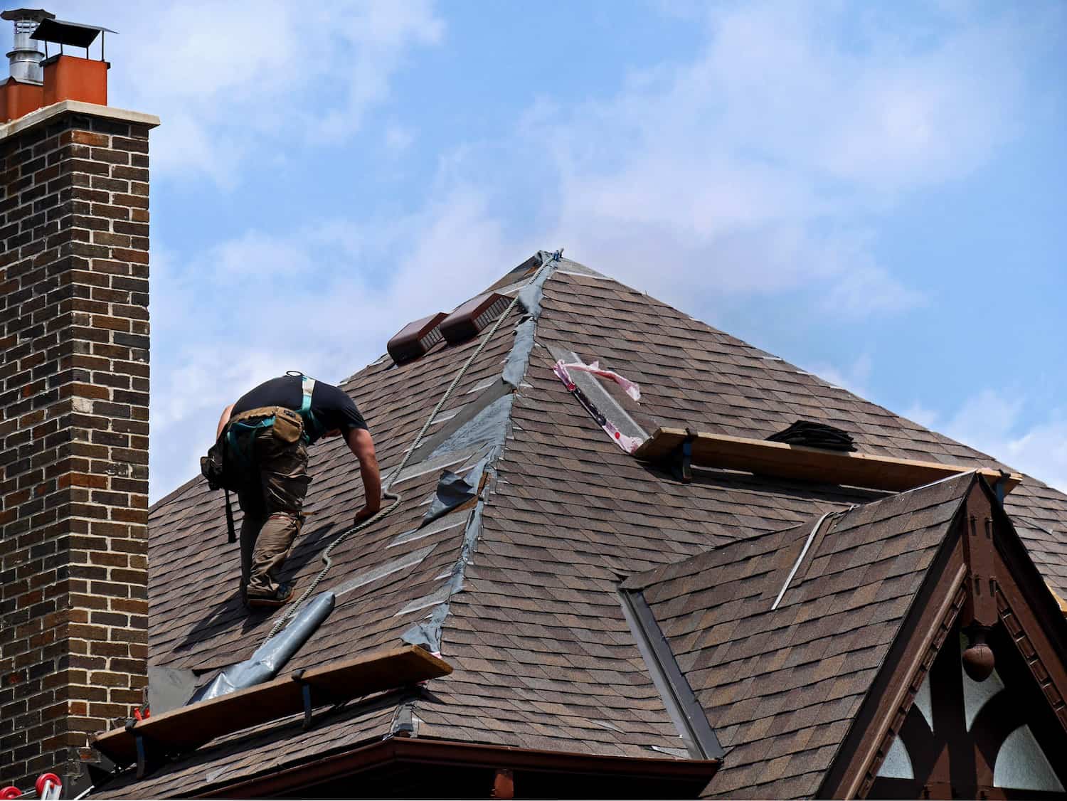 how to get insurance to pay for roof replacement roofer