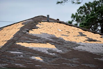 Wind damage to a roof 